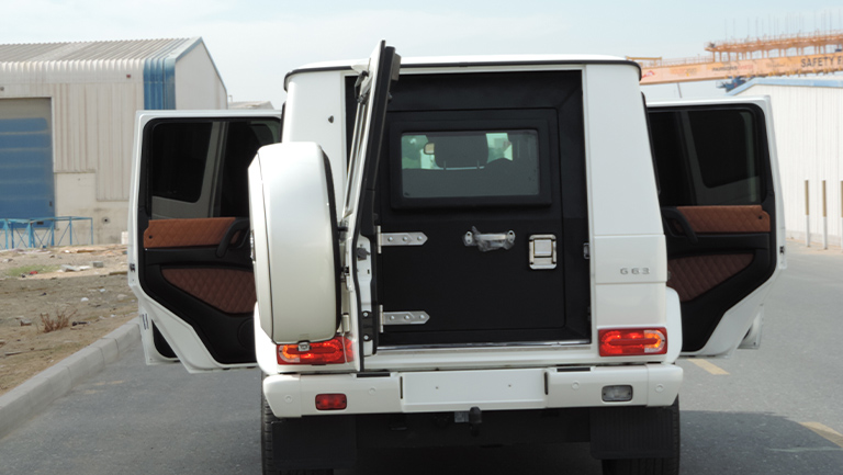 MECEDEZ BENZ AMG G63 WHITE-08